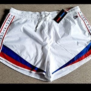 Tommy Hilfiger short